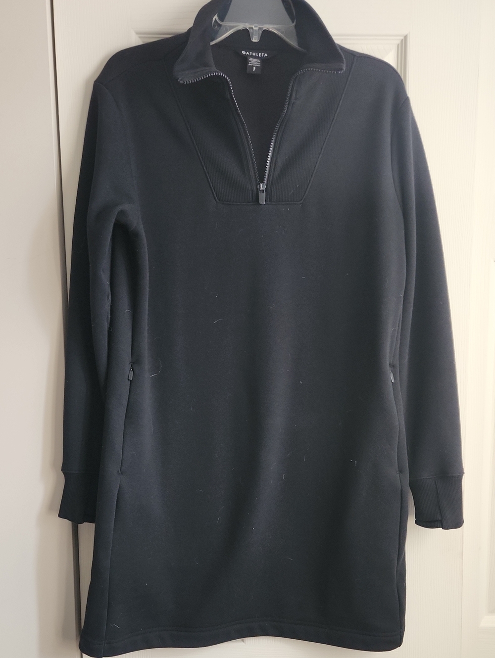 Athleta Womes Black Half-Zip Performance Pullover